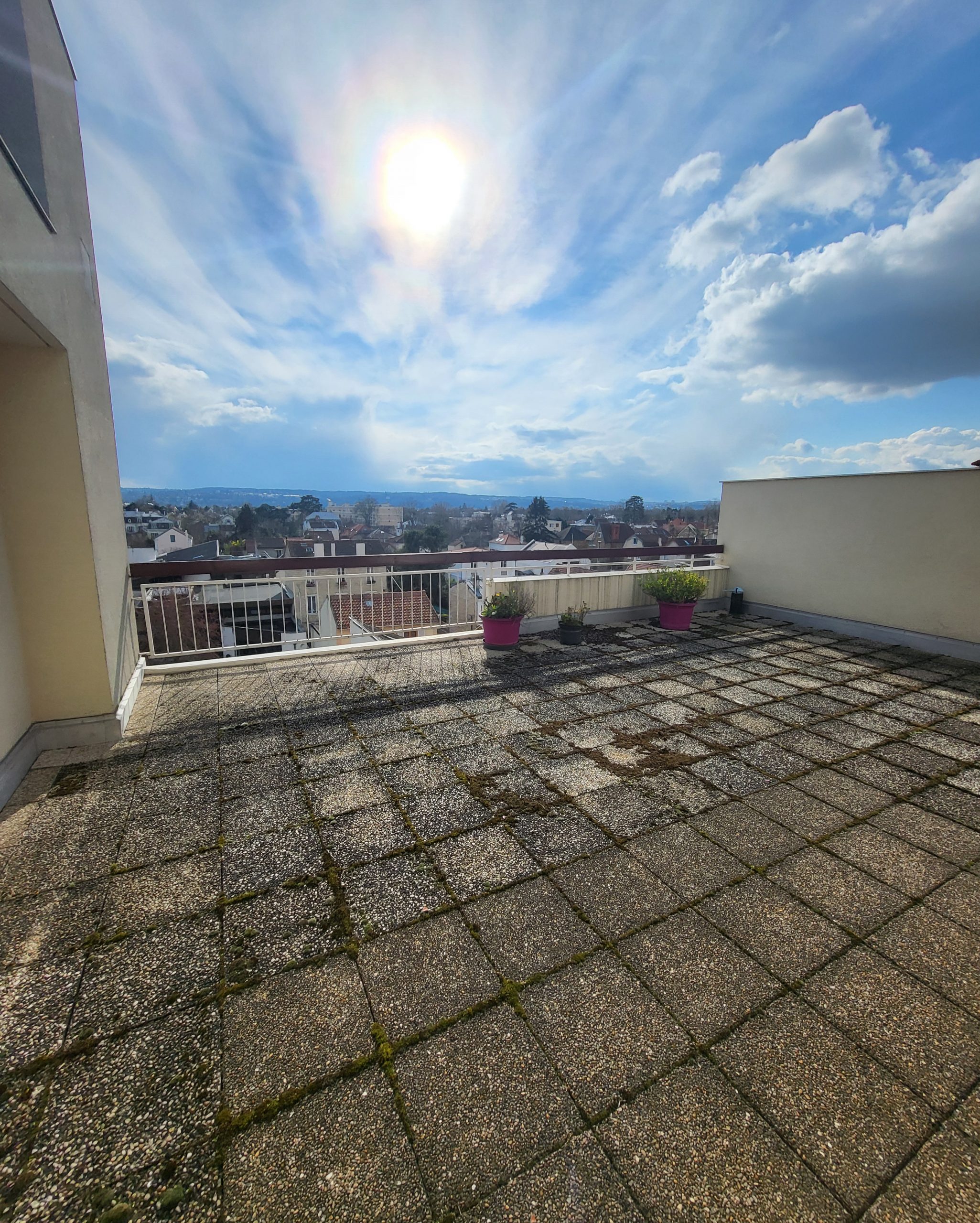 4 Pièces duplex dernier étage – Trop tard vendu par Nous